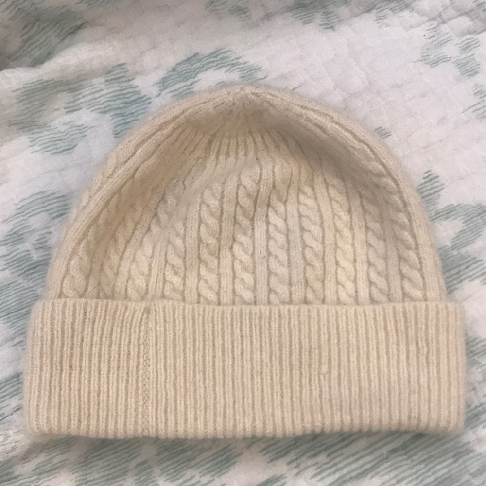 Women’s Lightweight Cream Beanie